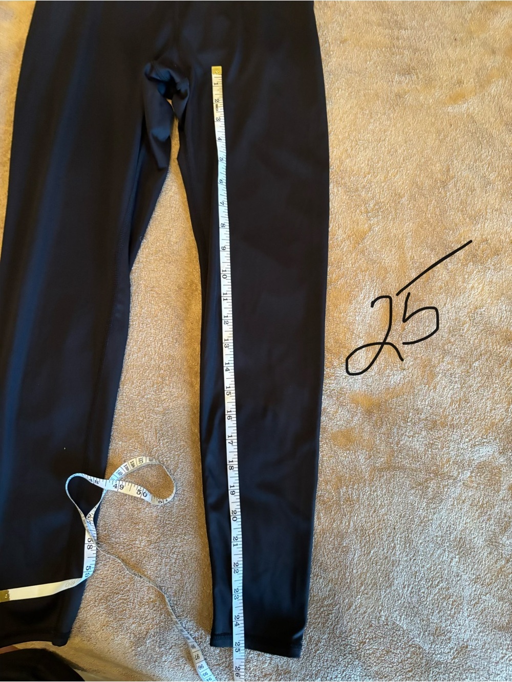 ALO High-Waist Black Active Leggings - Picture 4 of 6